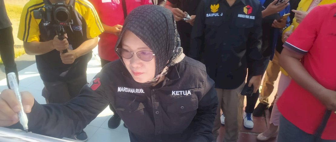 Ketua Bawaslu Sulsel Mardiana Rusli. Ketua Bawaslu Sulsel Mardiana Rusli.