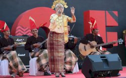 Pertunjukan Musik To Riolo Meriahkan Festival KIM di Makassar