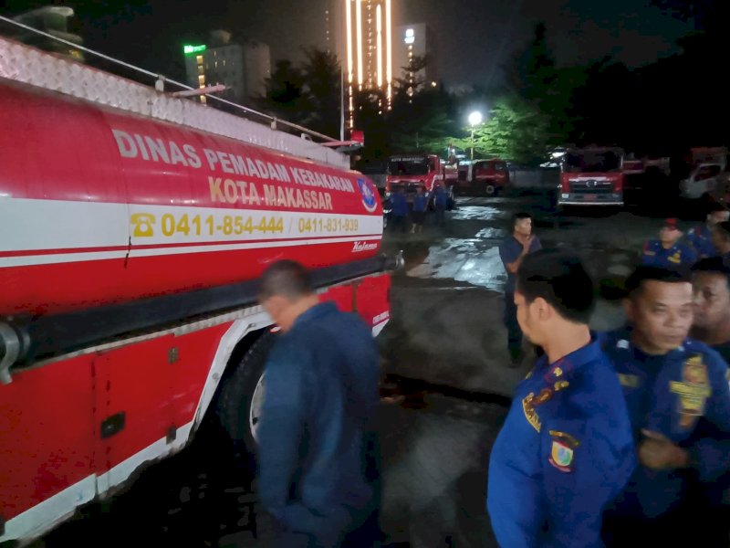 Damkarmat Makassar Ingatkan Aturan Prioritas Jalan demi Keselamatan Pengendara