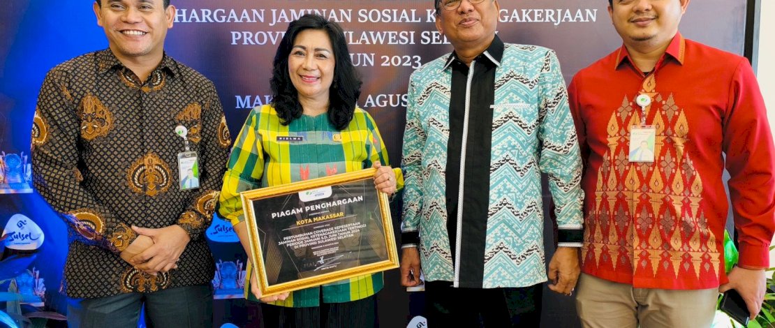 Disnaker Kota Makassar kembali mendapatkan penghargaan dari BPJS Ketenagakerjaan atas pencapaian Pertumbuhan Coverage Kepesertaan Jaminan Sosial Ketenagakerjaan (Jamsostek) tertinggi di Provinsi Sulawesi Selatan. Disnaker Kota Makassar kembali mendapatkan penghargaan dari BPJS Ketenagakerjaan atas pencapaian Pertumbuhan Coverage Kepesertaan Jaminan Sosial Ketenagakerjaan (Jamsostek) tertinggi di Provinsi Sulawesi Selatan.