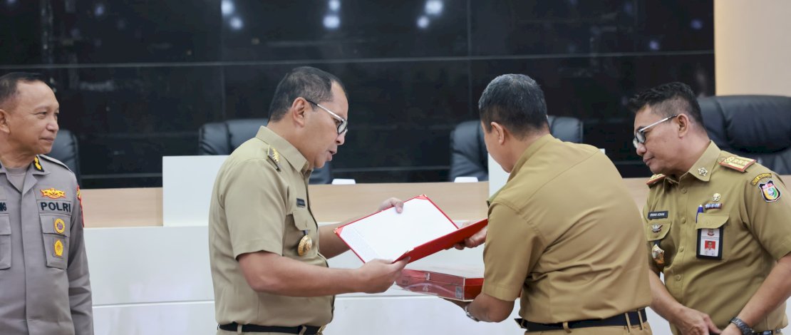 Danny Pomanto usai melakukan rapat koordinasi peringatan HUT dengan seluruh OPD di Balaikota, Senin, 12 Agustus 2024.