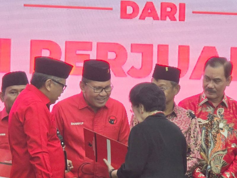 Tinggalkan Andi Sudirman, PDI Perjuangan Pilih Danny Pomanto