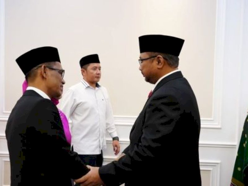 Gus Men Terima Bintang Mahaputera Utama, Kakanwil Kemenag Sulsel: Tetap Persembahkan Kinerja Terbaik