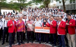 Dihadapan 1.441 Maba Teknik Unhas, Andi Sudirman: Jadilah Pribadi yang Jujur, Profesional, Berkarya Nyata Serta Berakhlak