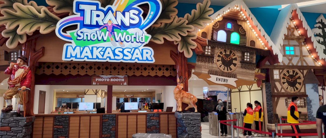 Rayakan HUT RI ke-79 di Snow Children Festival Trans Snow World Makassar