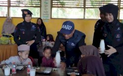 Aksi Berbagi Makanan Sehat Bergizi Kapolda Sulsel Andi Rian Terus Berlanjut, Sasar SD Inpres Bakung
