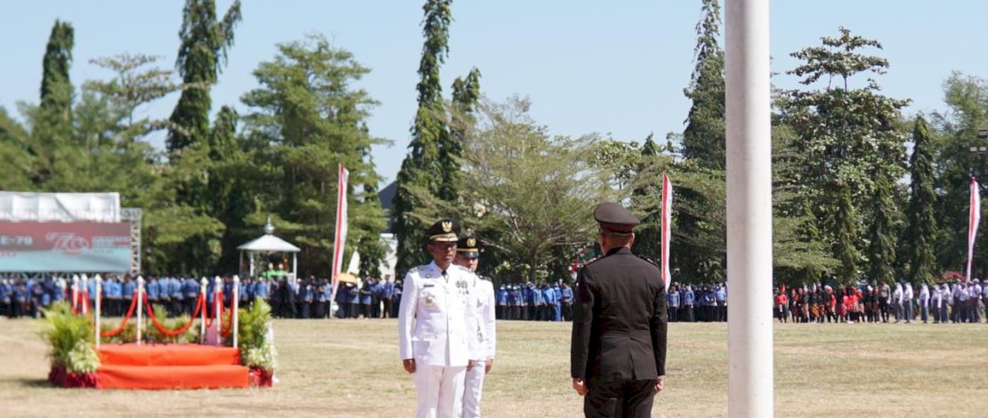 Pj Bupati Takalar Setiawan Aswad bertindak sebagai Inspektur Upacara peringatan HUT RI Ke-79 tingkat Kabupaten Takalar yang dilaksanakan di Lapangan Haji Makkatang Dg. Sibali Takalar, Sabtu, 17 Agustus 2024. Pj Bupati Takalar Setiawan Aswad bertindak sebagai Inspektur Upacara peringatan HUT RI Ke-79 tingkat Kabupaten Takalar yang dilaksanakan di Lapangan Haji Makkatang Dg. Sibali Takalar, Sabtu, 17 Agustus 2024.