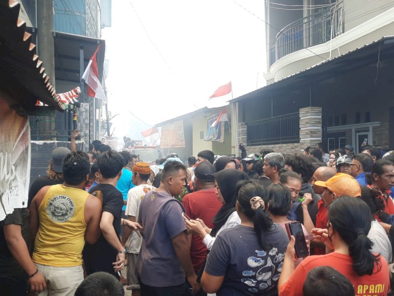 14 Rumah di Bara-baraya Hangus Dilalap Si Jago merah