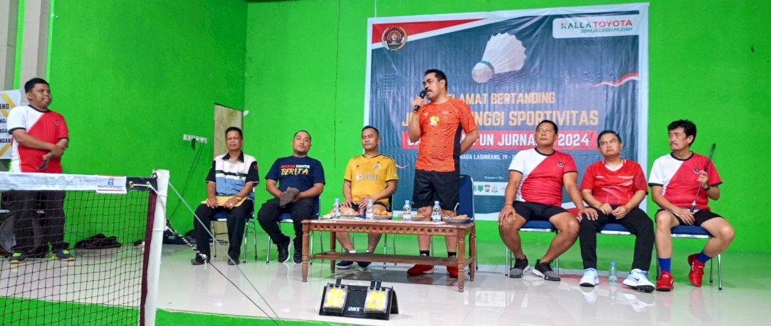 Pj Bupati Pinrang Buka Badminton Fun Jurnalis 2024