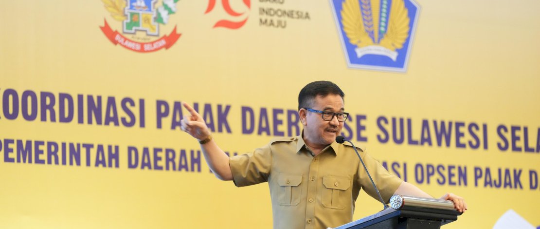 Sekertaris Daerah Provinsi Sulsel, Jufri Rahman, menjadi Keynote Speaker dalam Rapat Koordinasi Pajak Daerah Provinsi Sulsel dengan tema 'Kesiapan Pemda dalam Implementasi Opsen Pajak Daerah' yang diselenggarakan Bapenda Sulsel, di Hotel Grand Claro, Makassar, Selasa, 20 Agustus 2024. Sekertaris Daerah Provinsi Sulsel, Jufri Rahman, menjadi Keynote Speaker dalam Rapat Koordinasi Pajak Daerah Provinsi Sulsel dengan tema 'Kesiapan Pemda dalam Implementasi Opsen Pajak Daerah' yang diselenggarakan Bapenda Sulsel, di Hotel Grand Claro, Makassar, Selasa, 20 Agustus 2024.