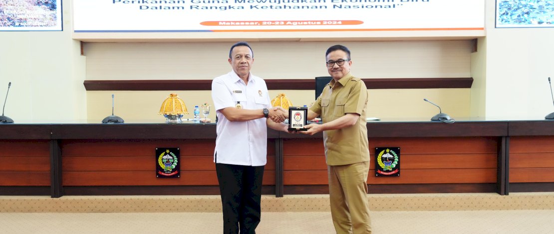 Sekprov Sulsel Jufri Rahman menerima kunjungan Dewan Pertahanan Nasional (Wantannas) Republik Indonesia di Ruang Rapat Pimpinan Kantor Gubernur Sulsel, Selasa, 20 Agustus 2024.
