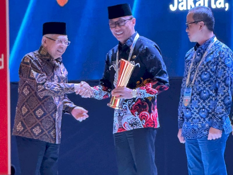 Sulsel Raih Dua Penghargaan Naker Award Tahun 2024 