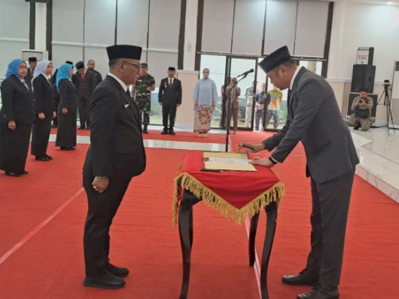Bupati Adnan Lantik Enam Pejabat Tinggi Pratama, Andi Azis Peter jadi Sekda Defenitf Gowa