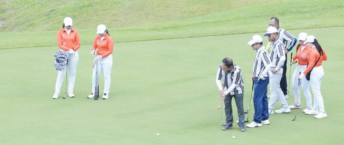 Sekertaris Daerah Provinsi Sulawesi Selatan, Jufri Rahman, menghadiri Pertamina One Solution Golf Tournament Series 1 Tahun 2024, yang digelar di Golf Padivalley, Kabupaten Gowa, Minggu, 25 Agustus 2024.

