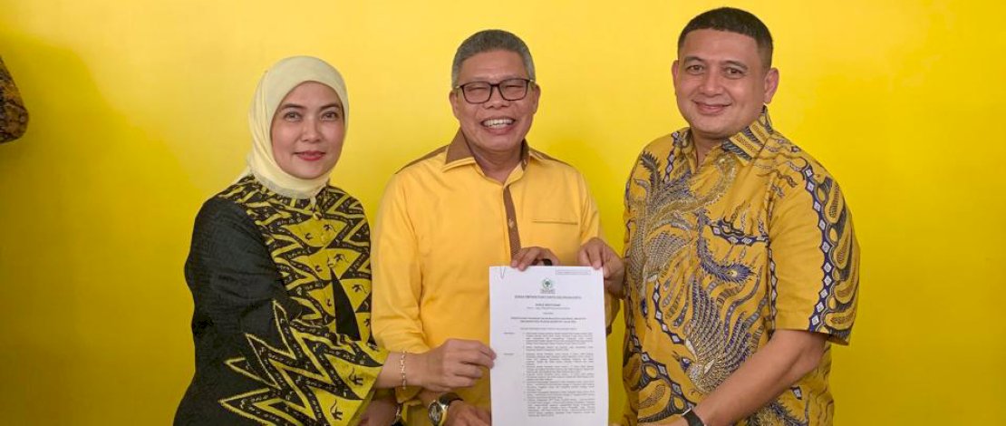 Resmi Diusung Tiga Parpol, Appi-Aliyah Siap Deklarasi dan Daftar di Pilwalkot Makassar 2024 Resmi Diusung Tiga Parpol, Appi-Aliyah Siap Deklarasi dan Daftar di Pilwalkot Makassar 2024