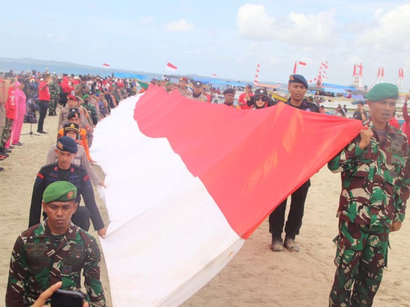 200 Kapal Meriahkan Pembentangan Bendera Merah Putih di Tangkulara