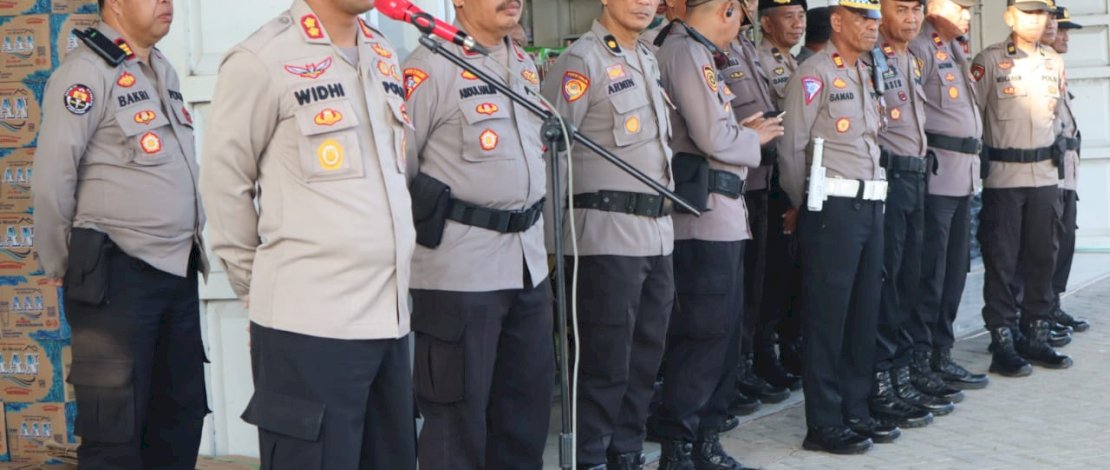 Polres Jeneponto Terjunkan Ratusan Personel untuk Amankan Pendaftaran 3 Paslon Pilkada Hari Ini Polres Jeneponto Terjunkan Ratusan Personel untuk Amankan Pendaftaran 3 Paslon Pilkada Hari Ini