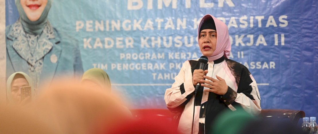 Bimtek peningkatan kapasitas kader khusus Pokja II TP PKK Makassar.