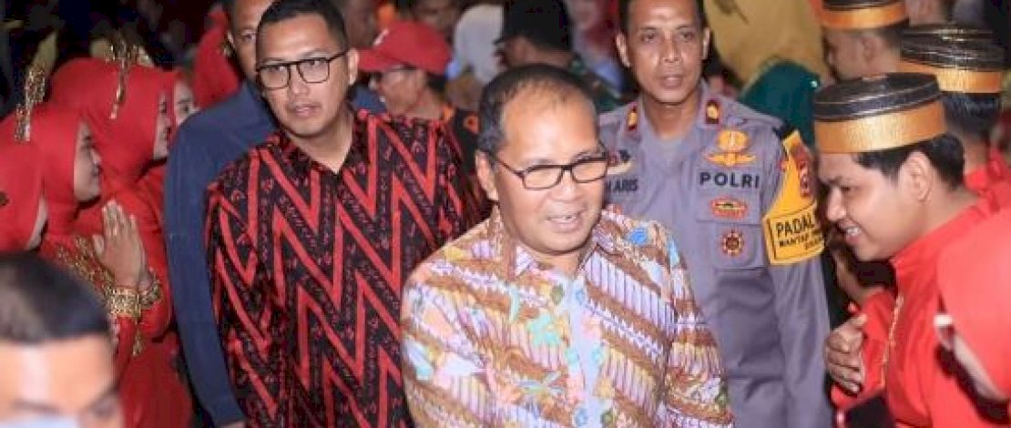Wali Kota&nbsp;Danny&nbsp; Apresiasi Pesta Rakyat Kecamatan Makassar