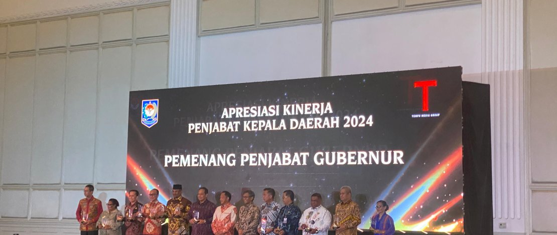 Pj Gubernur Sulsel Prof Zudan Arif Fakrulloh menyabet dua penghargaan sekaligus dari Menteri Dalam Negeri dalam acara bertajuk Apresiasi Kinerja Pejabat Kepala Daerah 2024, di Jakarta, Jumat, 30 Agustus 2024.
Pj Gubernur Sulsel Prof Zudan Arif Fakrulloh menyabet dua penghargaan sekaligus dari Menteri Dalam Negeri dalam acara bertajuk Apresiasi Kinerja Pejabat Kepala Daerah 2024, di Jakarta, Jumat, 30 Agustus 2024.