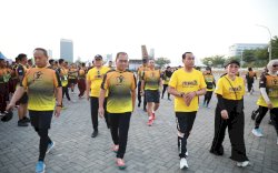 Danny Pomanto Dampingi Kapolda Andi Rian Lepas Peserta Polwan Sulsel Run 2024