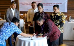 Hadiri Rakor Pengendalian Inflasi Wilayah Selatan Sulsel, Junaedi Bakri Tandatangani Pakta Integritas