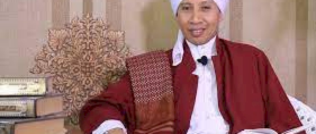 KH Yahya Zainul Ma'arif 