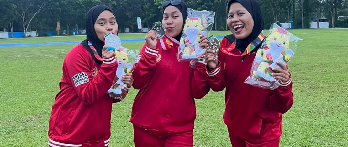 Tiga atlet putri cricket asal Luwu Utara yang memperkuat Tim Cricket Sulsel, masing-masing Asmaul Husna, Nurafdaliyah, dan Tiara, berhasil menyumbang medali perak buat kontingen Provinsi Sulsel.

