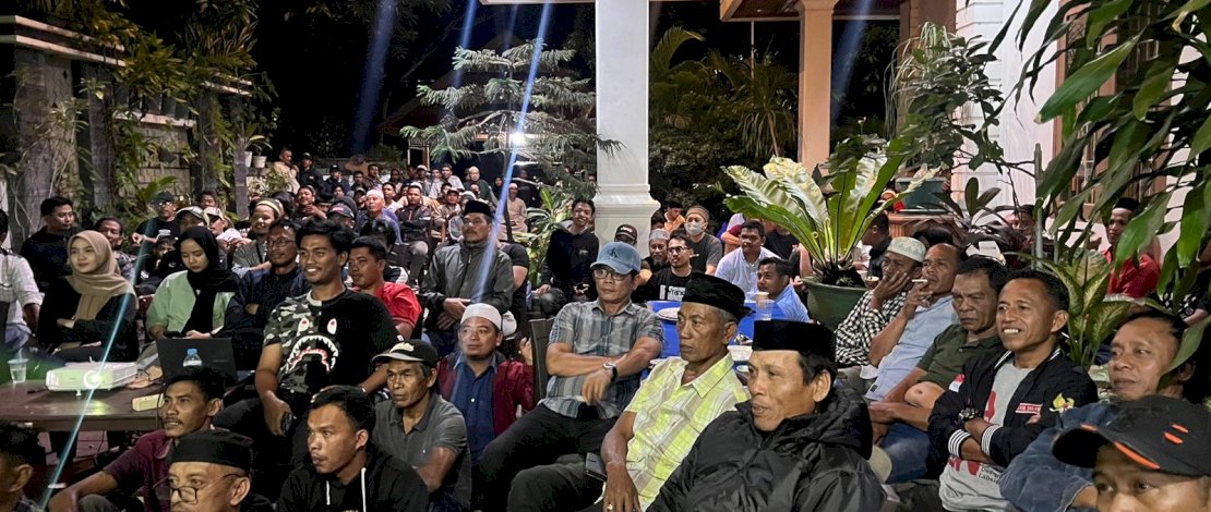 Ratusan Simpatisan UJI - SAH Nobar Timnas Vs Australia di Rumah Pemenangan Ratusan Simpatisan UJI - SAH Nobar Timnas Vs Australia di Rumah Pemenangan