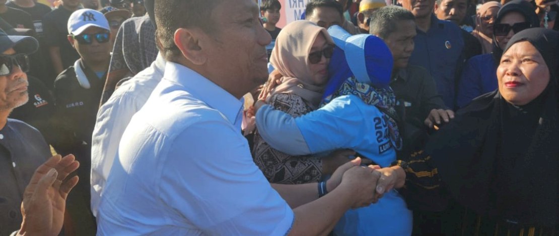 Pengukuhan dan Silaturahmi Tim Pemenangan pasangan Irwan Bachri Syam (Ibas) – Puspawati Husler, se Kecamatan Malili, di Lapangan Puncak Indah, desa Puncak Indah, Kamis, 12 September 2024. Pengukuhan dan Silaturahmi Tim Pemenangan pasangan Irwan Bachri Syam (Ibas) – Puspawati Husler, se Kecamatan Malili, di Lapangan Puncak Indah, desa Puncak Indah, Kamis, 12 September 2024.