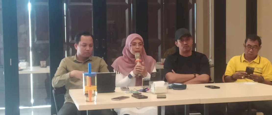 Wakil Bupati Maros, Suhartina Bohari. Wakil Bupati Maros, Suhartina Bohari.