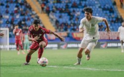 Arema FC Curi Tiga Poin di Kandang PSM Makassar