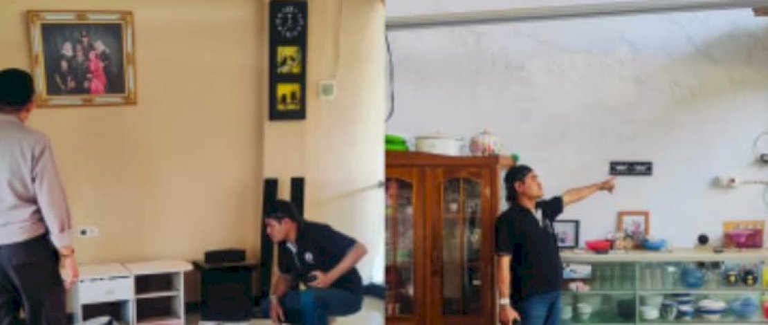 Aparat Polsek Manggala saat melakukan olah TKP di rumah pensiunan polisi yang dibobol maling.