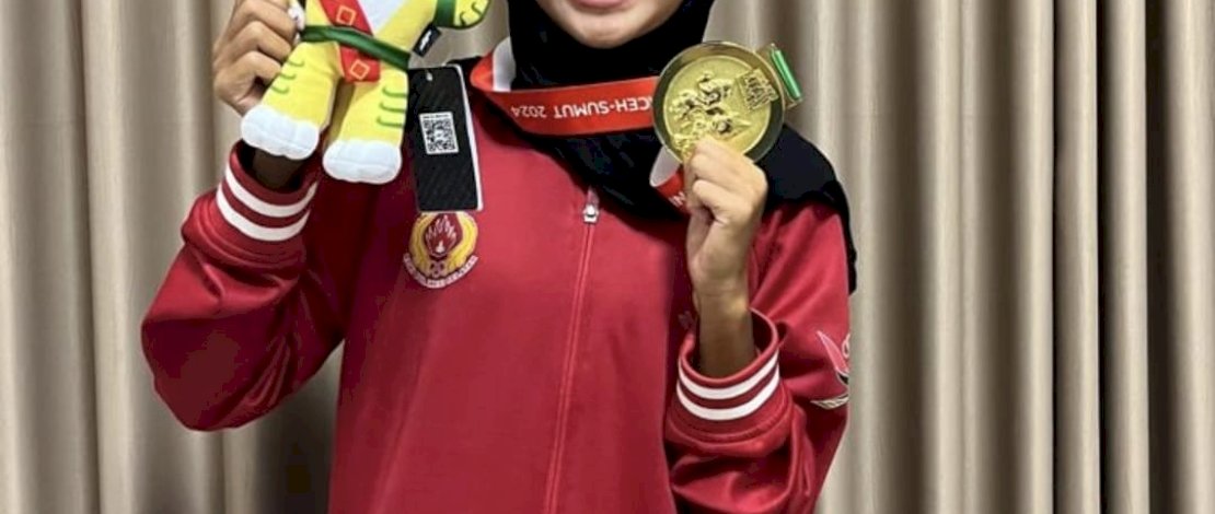 Atlet renang, Khansa Fathiyyah Zahrani Saman meraih medali emas di PON Aceh-Sumut. (IST)
