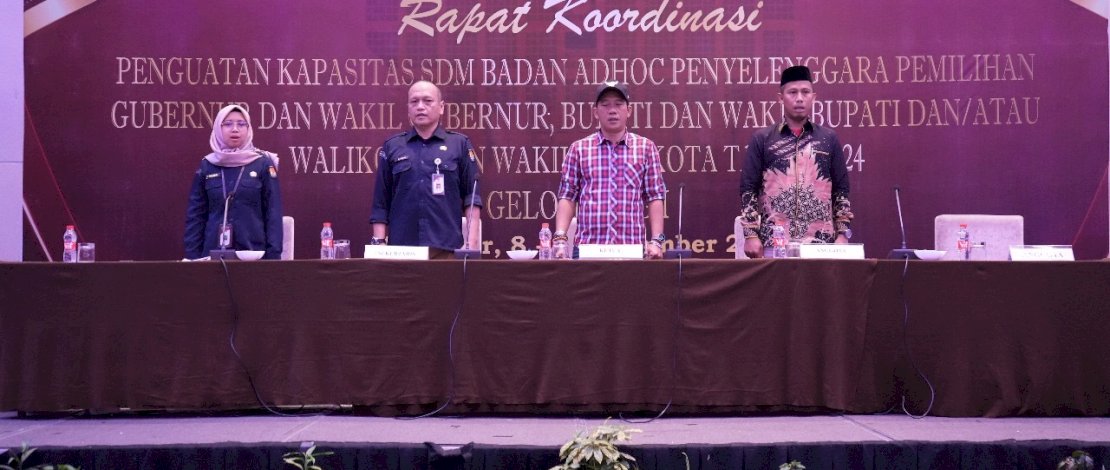 Pastikan Pilkada 2024 Lancar, KPU Sulsel Gelar Rapat Koordinasi Penguatan Kapasitas SDM 