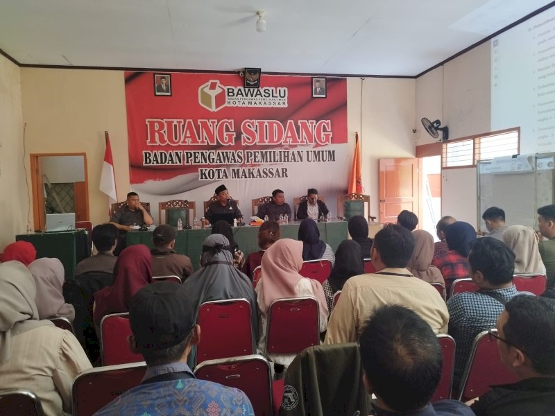 Bawaslu Kota Makassar Evaluasi Proses Pendaftaran Pengawas TPS
