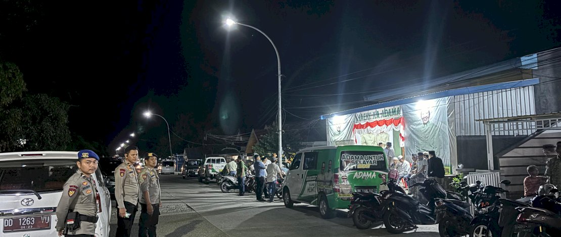 Pengamanan rapat pleno pengundian nomor urut Pasangan Calon (Paslon) Bupati dan Wakil Bupati Pilkada Kepulauan Selayar, yang dilaksanakan di Ruang Pola Kantor Bupati, Senin malam, 23 September 2024. 