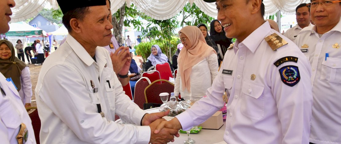 Penjabat Gubernur Sulsel, Prof Zudan Arif Fakrulloh, memimpin Apel Siaga Menghadapi Musim Tanam 2024/2025 untuk Oktober-Maret, di Instalasi Kebun Benih Hortikultura Sudiang, Selasa, 25 September 2024. Penjabat Gubernur Sulsel, Prof Zudan Arif Fakrulloh, memimpin Apel Siaga Menghadapi Musim Tanam 2024/2025 untuk Oktober-Maret, di Instalasi Kebun Benih Hortikultura Sudiang, Selasa, 25 September 2024.
