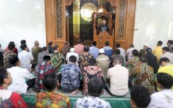 Surat Edaran Wajib Salat Berjamaah, Plt Wali Kota Makassar Ajak Pegawai Jaga Ibadah