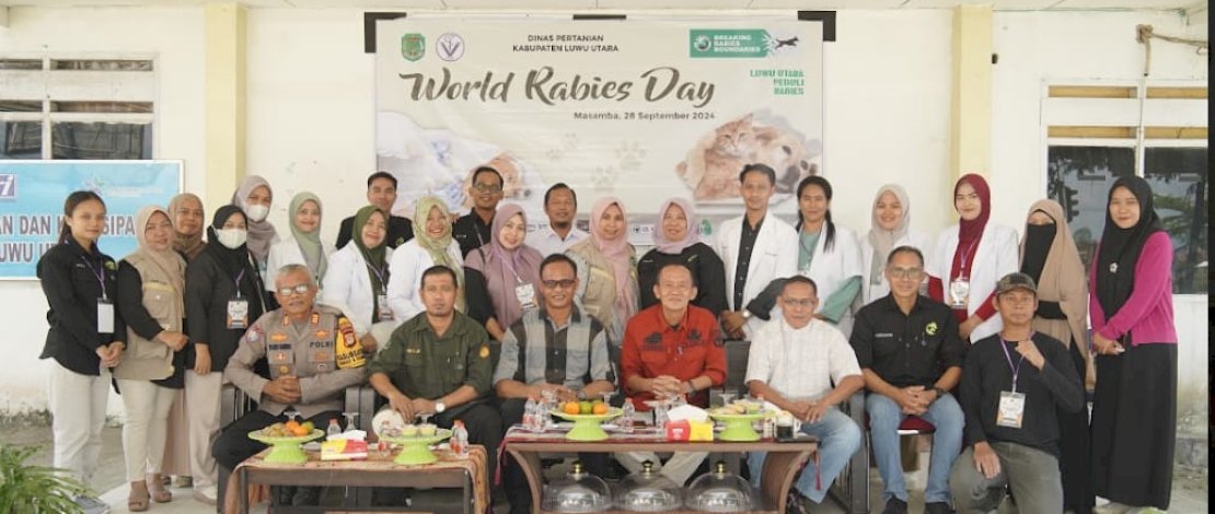 Peringatan Hari Rabies Sedunia yang tahun ini mengambil tema Mendobrak Batasan Rabies, dilaksanakan di pelataran Dinas Perpustakaan dan Arsip Daerah (Dispersipda), Sabtu, 28 September 2024.   

