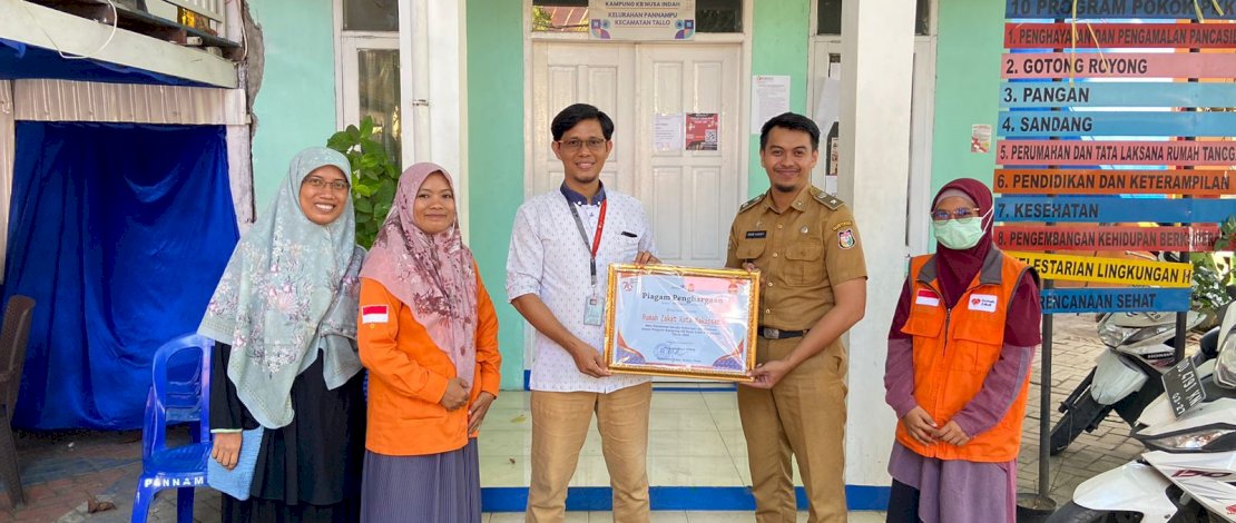 Rumah Zakat Sulsel mendapatkan penghargaan dari BKKBN dan Pemkot Makassar atas kontribusi dan bantuan dalam Kampung KB Nusa Indah Panampu.
Rumah Zakat Sulsel mendapatkan penghargaan dari BKKBN dan Pemkot Makassar atas kontribusi dan bantuan dalam Kampung KB Nusa Indah Panampu.