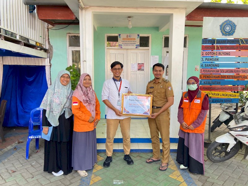 Ikut Berkontribusi di Kampung KB, Rumah Zakat Sulsel Diganjar Penghargaan dari BKKBN dan Pemkot Makassar