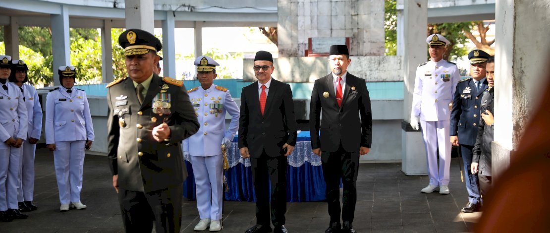 Pjs Wali Kota Makassar Hadiri Ziarah Nasional HUT ke-79 TNI