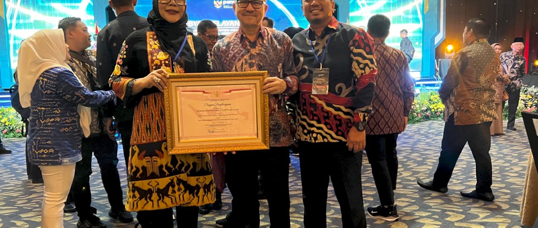 Kementerian Pendayagunaan Aparatur Negara dan Reformasi Birokrasi memberikan penghargaan kepada Pemerintah Provinsi Sulawesi Selatan atas inovasi Sadar Tolak Stunting Terpadu di Mamminasata (SAT SET'MA) sebagai Top Inovasi Pelayanan Publik Kelompok Replikasi Tahun 2024.