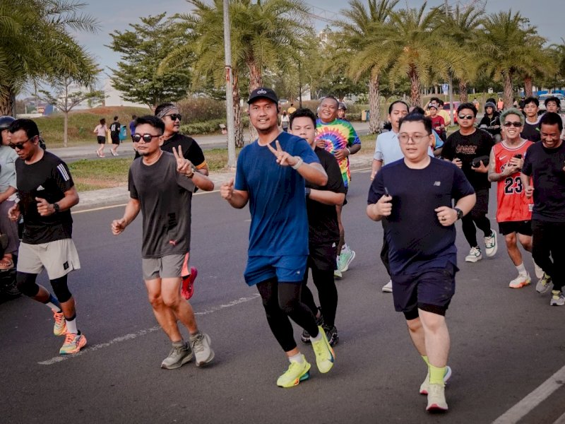 Terapkan Pola Hidup Sehat, Calon Wali Kota Makassar Andi Seto Joging Bareng Milenial di CPI