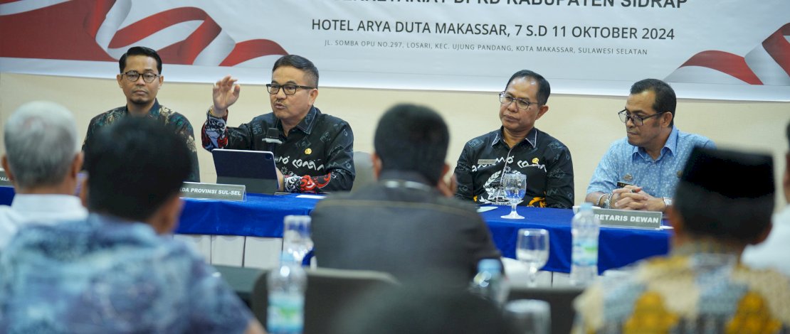 Sekertaris Daerah Provinsi Sulsel, Jufri Rahman, menghadiri orientasi Anggota DPRD Kabupaten Sidrap yang digelar Badan Pengembangan Sumber Daya Manusia (BPSDM) Sulsel, di Hotel Imperial Aryaduta, Makassar, Kamis, 10 Oktober 2024.


