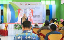 Humas Diskominfo - USAID ERAT Kenalkan Aplikasi SP4N LAPOR! pada Warga Desa Bontosunggu Selayar