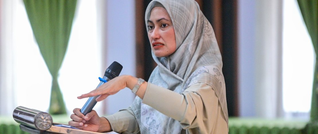 Indah Putri Indriani Indah Putri Indriani