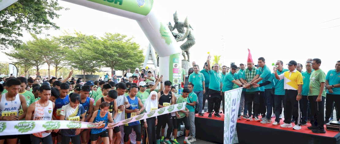 Pjs Wali Kota Makassar Arwin Azis Melepas dan Menyemarakkan GAS Run di Pekan Keselamatan Jalan 2024