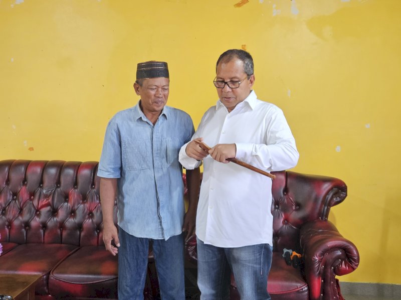 Danny Pomanto Dapat Hadiah Sapukala Saat Lawatan Politik ke Bone, Apa Artinya?
